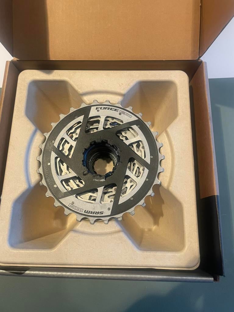 Cassette SRAM Force 10-30 - 12 speed- XG1270, Fietsen en Brommers, Verzenden, Zo goed als nieuw