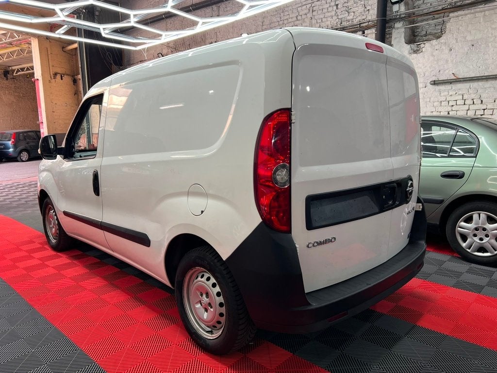 Opel Combo, Voorwielaandrijving, Zwart, 4 cilinders, Wit