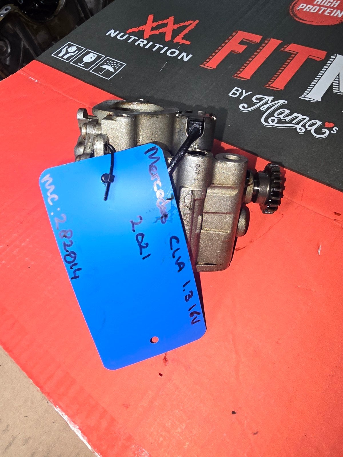 Olie pomp Mercedes cla 1.3 Turbo 16V, Ophalen of Verzenden