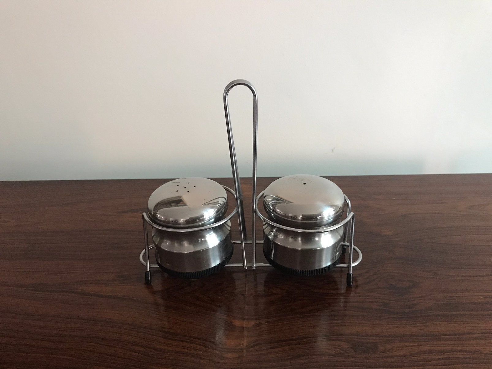 Retro vintage RVS peper en zout stel set in houder, Verzamelen, Ophalen of Verzenden, Huis en Inrichting