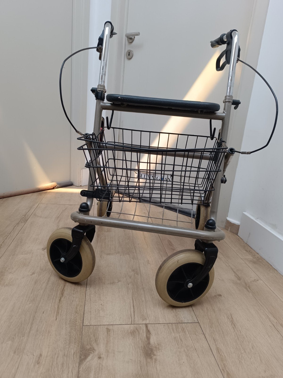 rollator, Diversen, Ophalen
