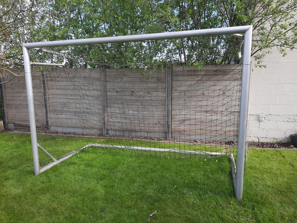 Voetbaldoel, Ophalen