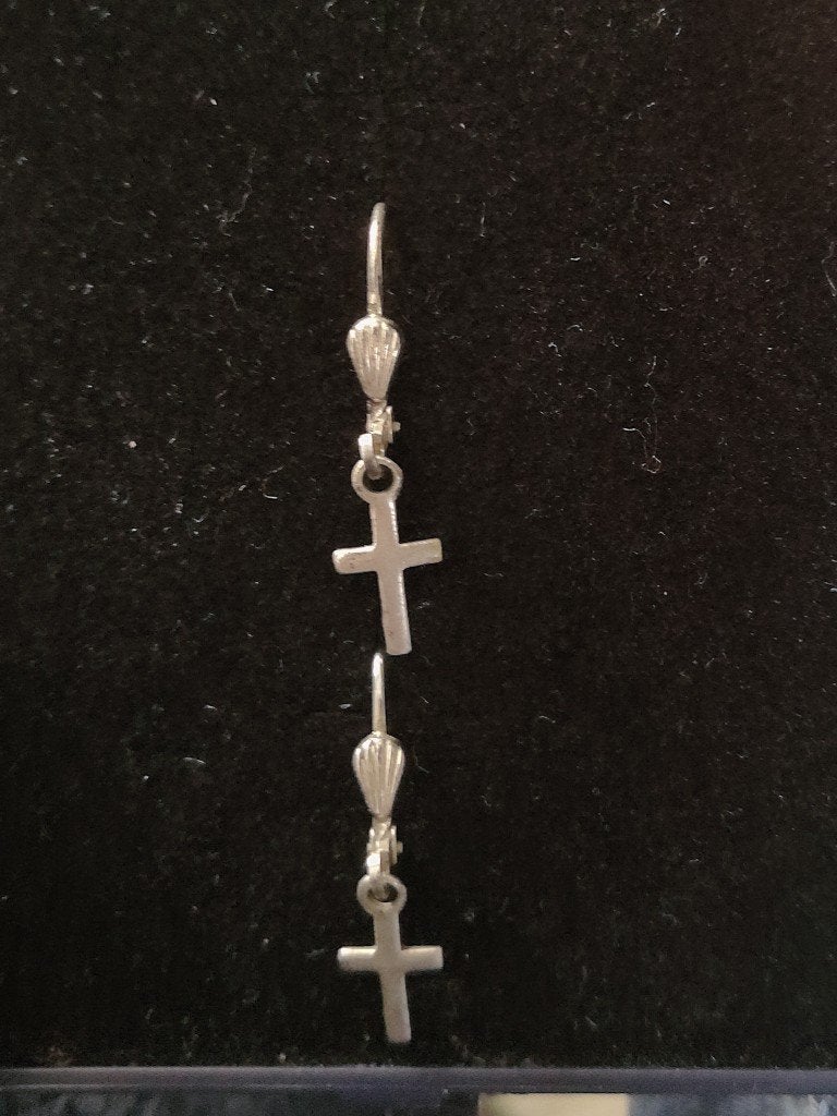 Curiosa zilveren oorbellen met kruisje en schelp 925 zilver, Ophalen of Verzenden, Zo goed als nieuw, Sieraad, Christendom | Katholiek