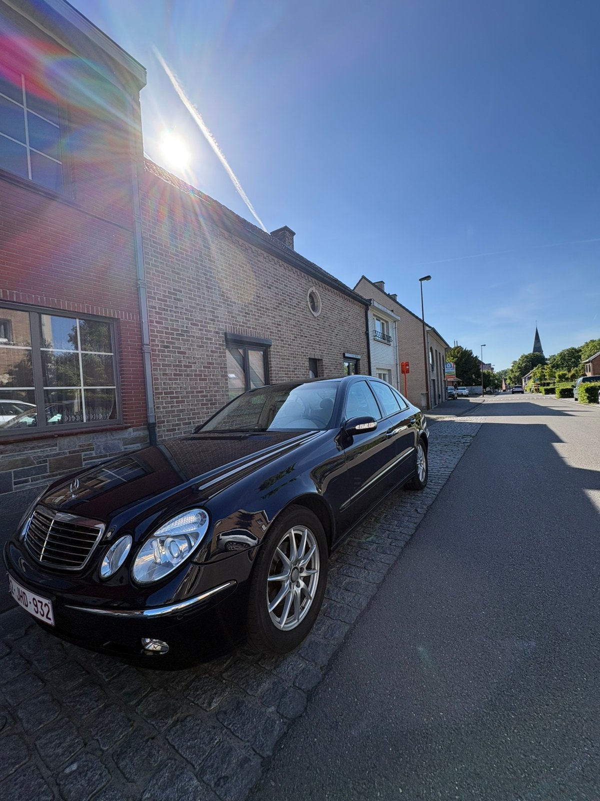 L'élégance de la Mercedes-Benz E220, Autos, Mercedes-Benz, Achat, Beige, Entreprise, 5 portes