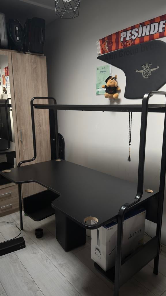 FREDDE Gamebureau, zwart,, Huis en Inrichting, Ophalen, Zo goed als nieuw, IKEA, Zwart