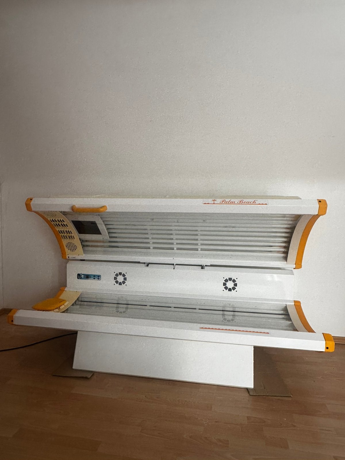Zonnebank Palm Beach, Elektronische apparatuur, Ophalen, Zo goed als nieuw