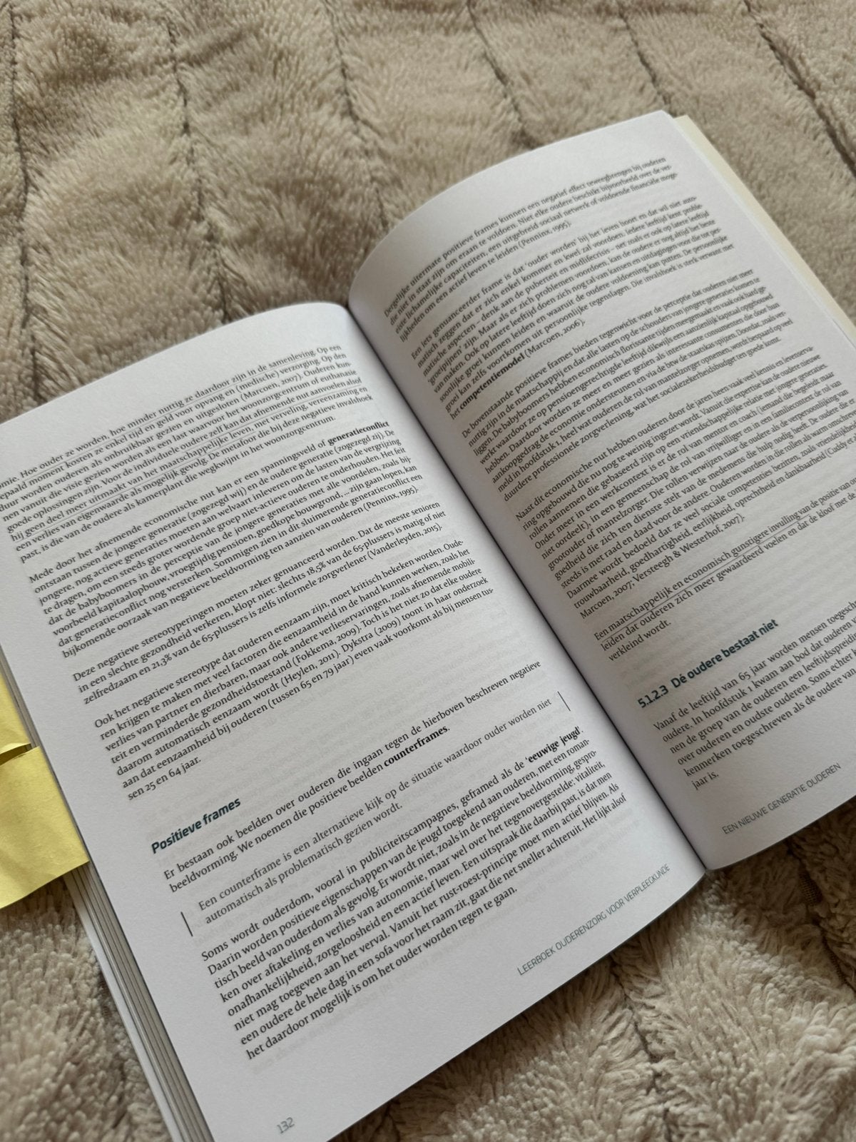 Leerboek ouderenzorg, Boeken, Ophalen, Zo goed als nieuw
