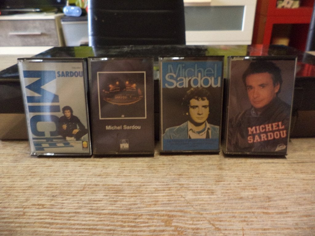 av 1 lot de 8 K7 audio de Michel Sardou pour 12 eur, Enlèvement ou Envoi, Comme neuf, 2 à 25 cassettes audio, Originale
