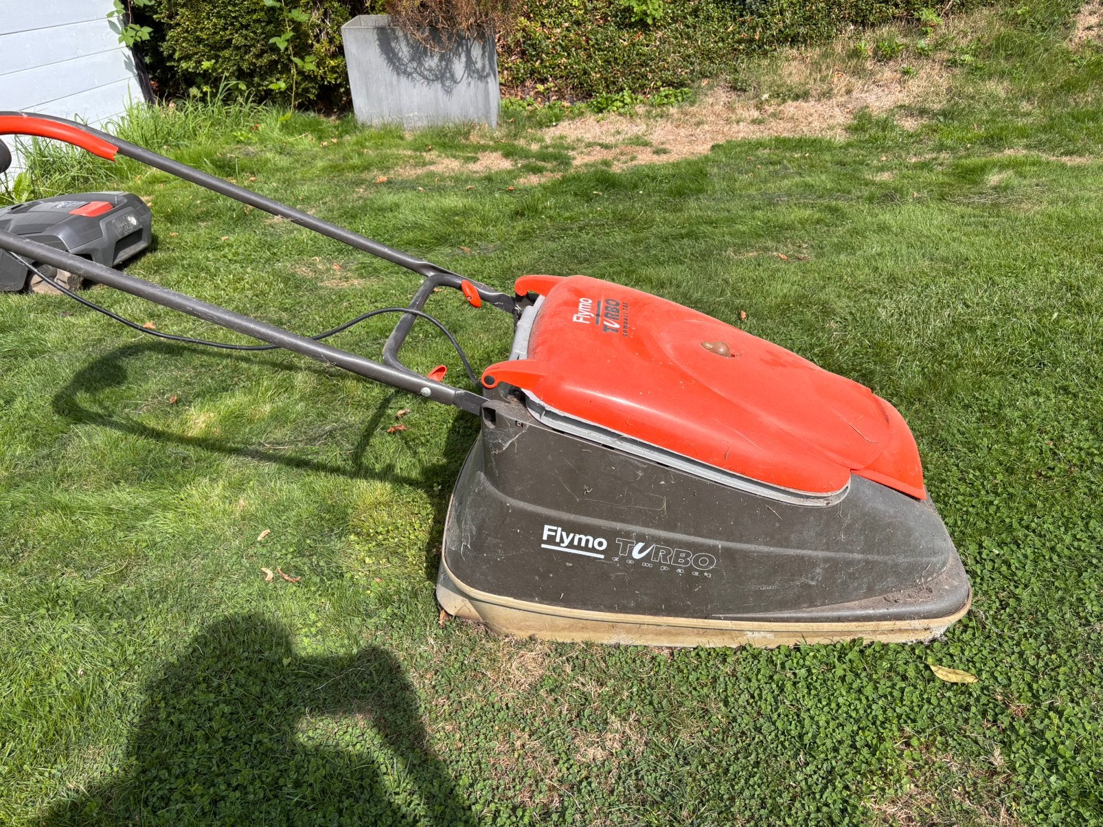 Tondeuse Flymo 400 Turbo, Enlèvement, Utilisé, 40 à 49 cm, Tondeuses à gazon électriques