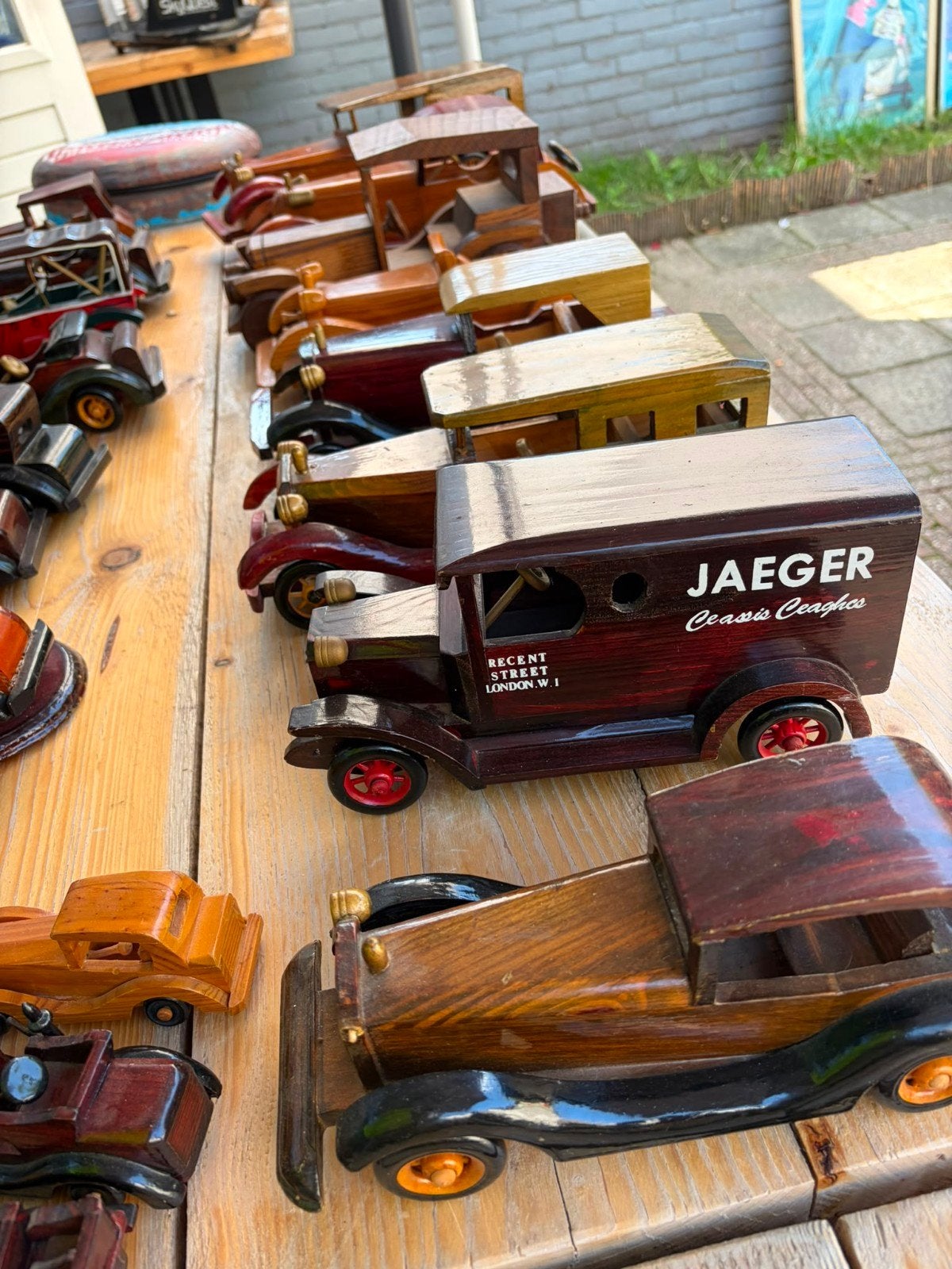grande collection de voitures miniatures en bois,, Enlèvement ou Envoi