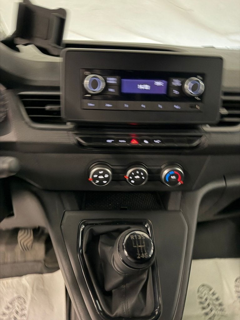 Nissan Touwnstar renault kangoo model, Voorwielaandrijving, Stof, 4 cilinders, Wit