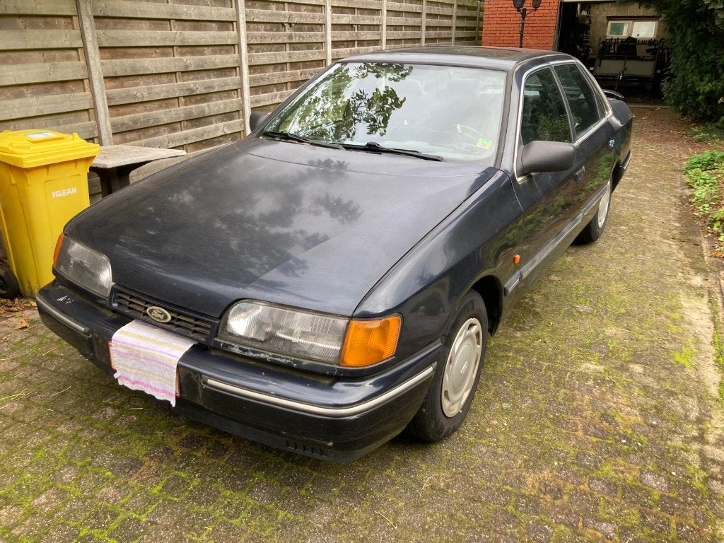 oldtimer Ford Scorpio, Automaat, 4 deurs, 4 cilinders, Blauw