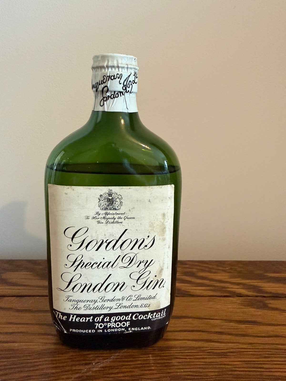 Vintage Gordon’s Special Dry London Gin, Verzamelen, Wijnen, Zo goed als nieuw, Ophalen