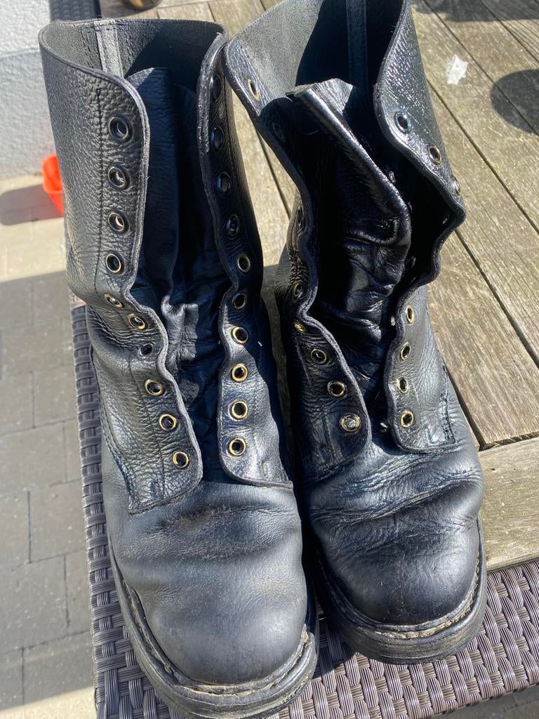 Leger bottinnen ( combat shoes), Ophalen, Zwart, Boots, Gedragen