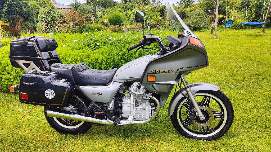 Honda gl500 Silverwing, Motoren, Cardan-aandrijving, 2 cilinders, Motorrijbewijs A, Gebruikt