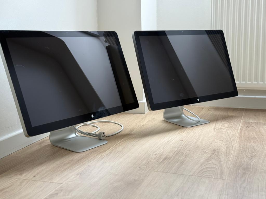 2x apple cinema thunderbolt display 27”, Computers en Software, Monitoren, Ophalen, Zo goed als nieuw, Thunderbolt