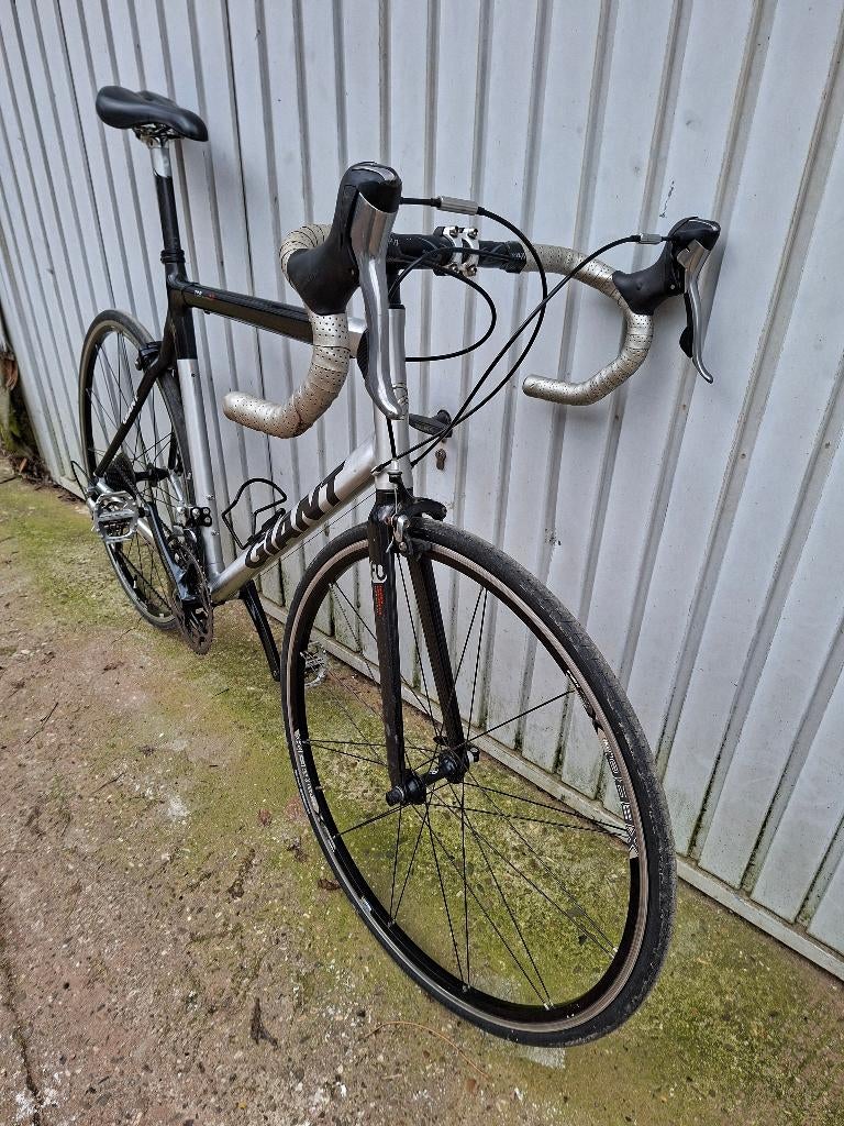 GIANT Carbon/Alu racefiets - Ultegra - gerenoveerd, Fietsen en Brommers, Ophalen, 28 inch, Giant, Zo goed als nieuw