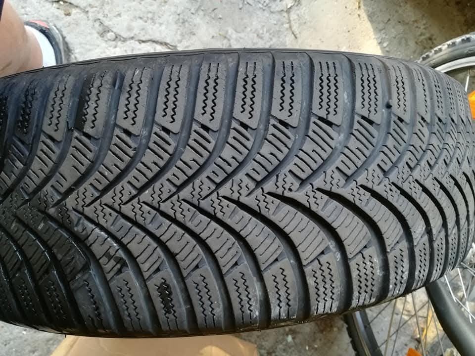 Pneus Hiver Hankook 195/65/15 91T, Autos : Pièces & Accessoires, 15 pouces, Pneus hiver, Véhicule de tourisme, Pneu(s)