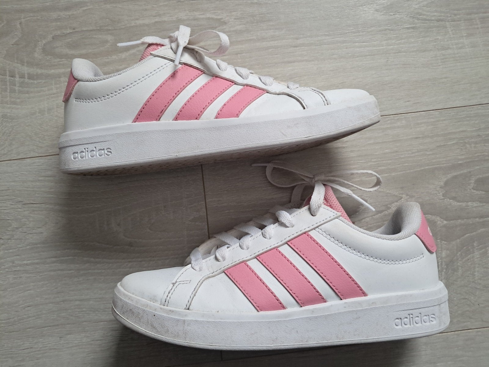 Adidas taille 36, Adidas, Enlèvement ou Envoi, Comme neuf, Chaussures