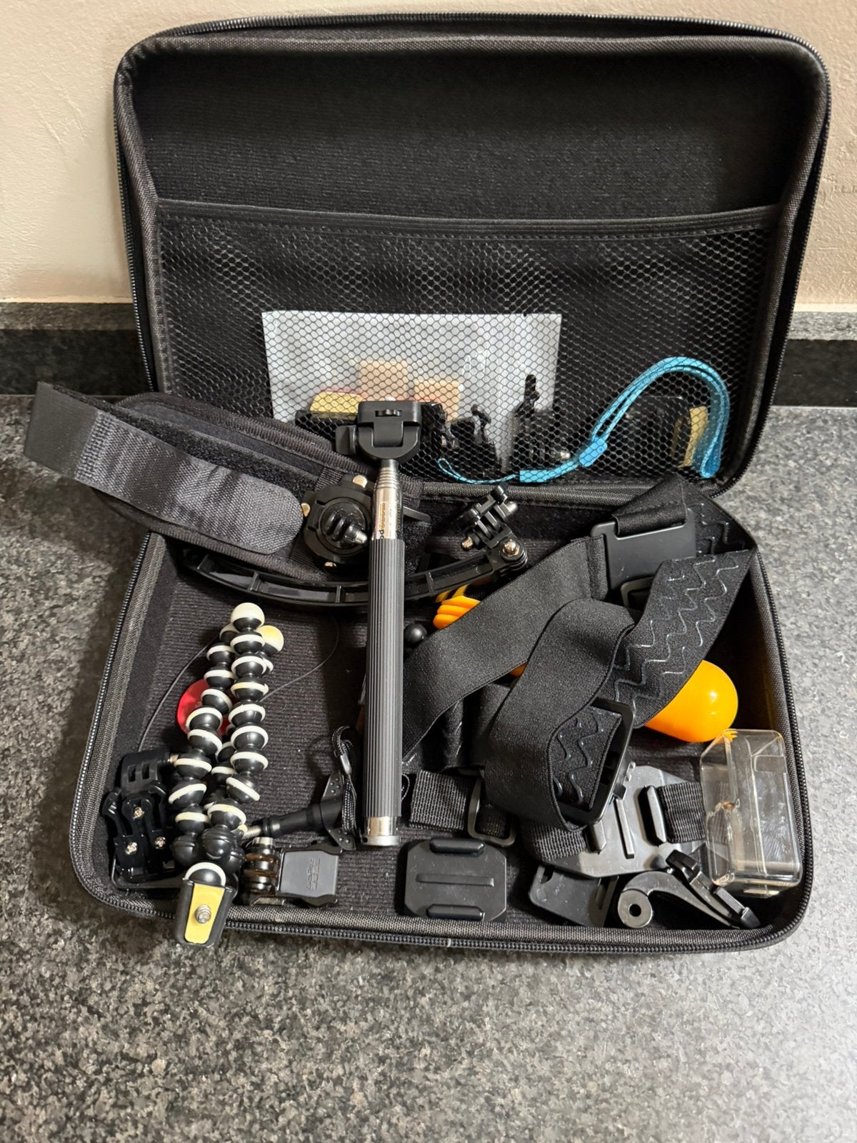 GoPro accessoireset in koffer, 20+ delen, Enlèvement ou Envoi, Comme neuf, GoPro