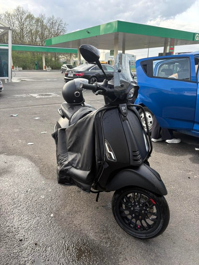 Vespa Sprint 2020, Fietsen en Brommers, Scooters | Vespa, Ophalen, Zo goed als nieuw