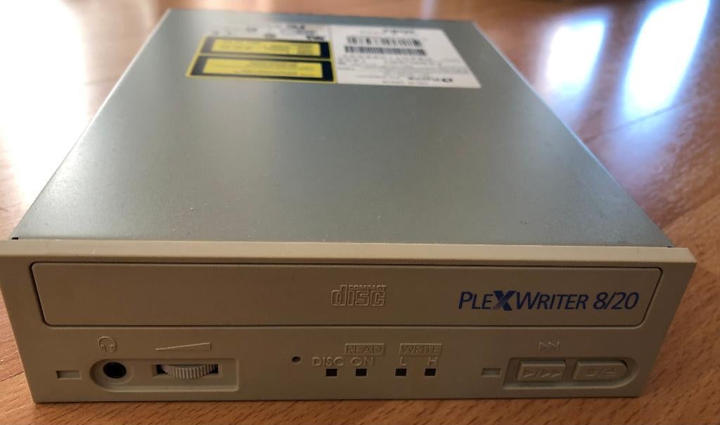 Graveur de CD Plextor PX-R820TI (SCSI 8/20 vitesses), Enlèvement, Comme neuf, Cd, Plextor