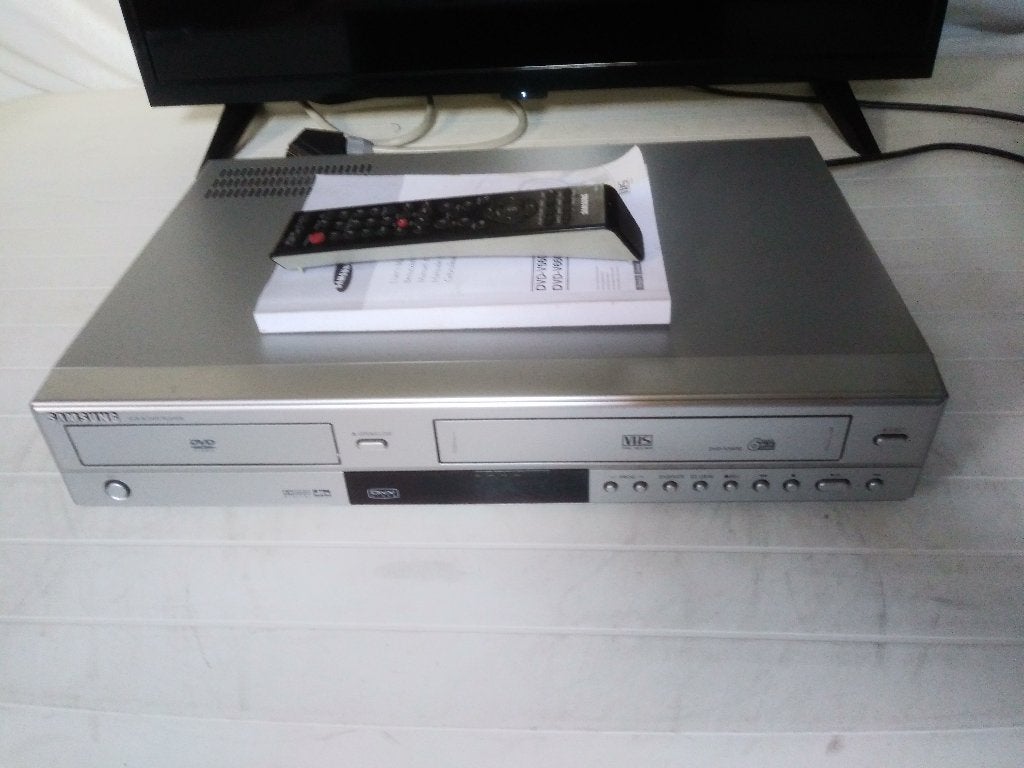 Samsung DVD-V5600 combi DVD speler/VHS recorder, Ophalen of Verzenden, Zo goed als nieuw, VHS-speler of -recorder