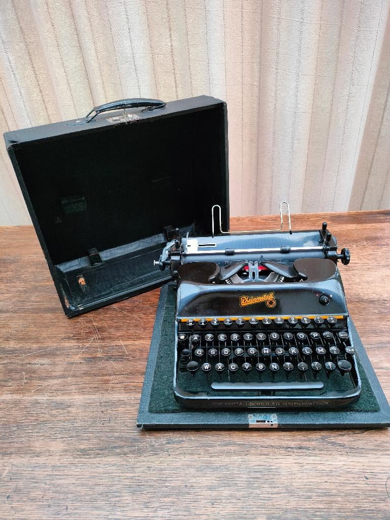 Typemachine RHEINMETALL KsT. 1951. Made in Germany., Ophalen, Gebruikt