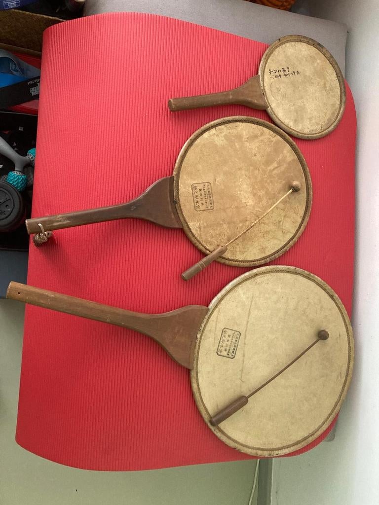 Japanse trommels in waaiervorm, Ophalen
