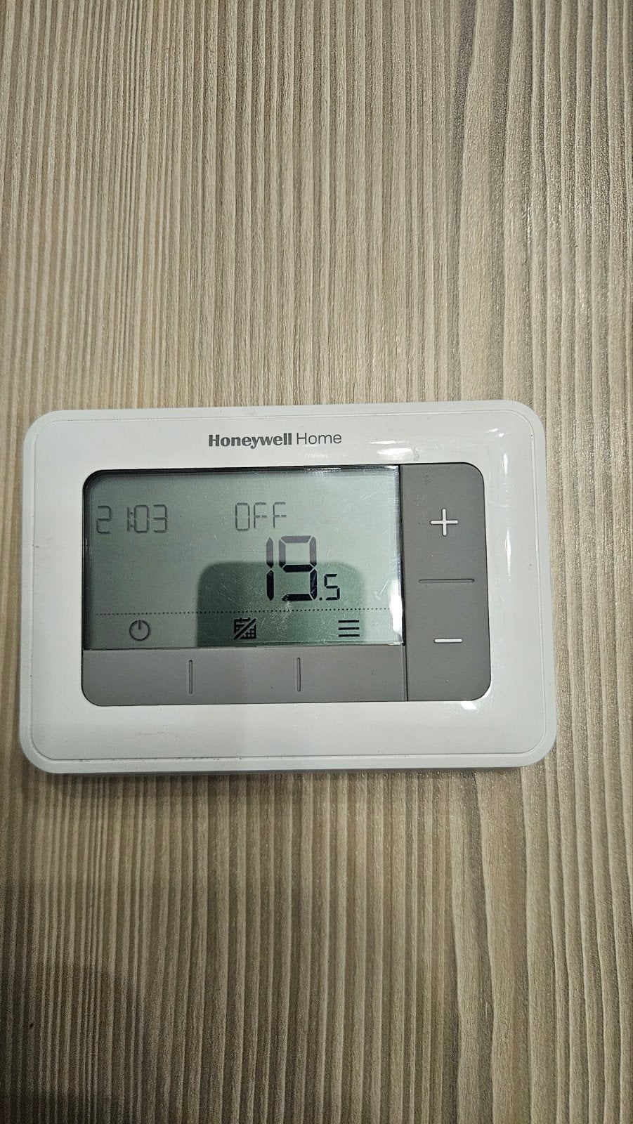 Te koop, programmeerbare kamerthermostaat van het merk Ho, Doe-het-zelf en Bouw, Ophalen, Zo goed als nieuw