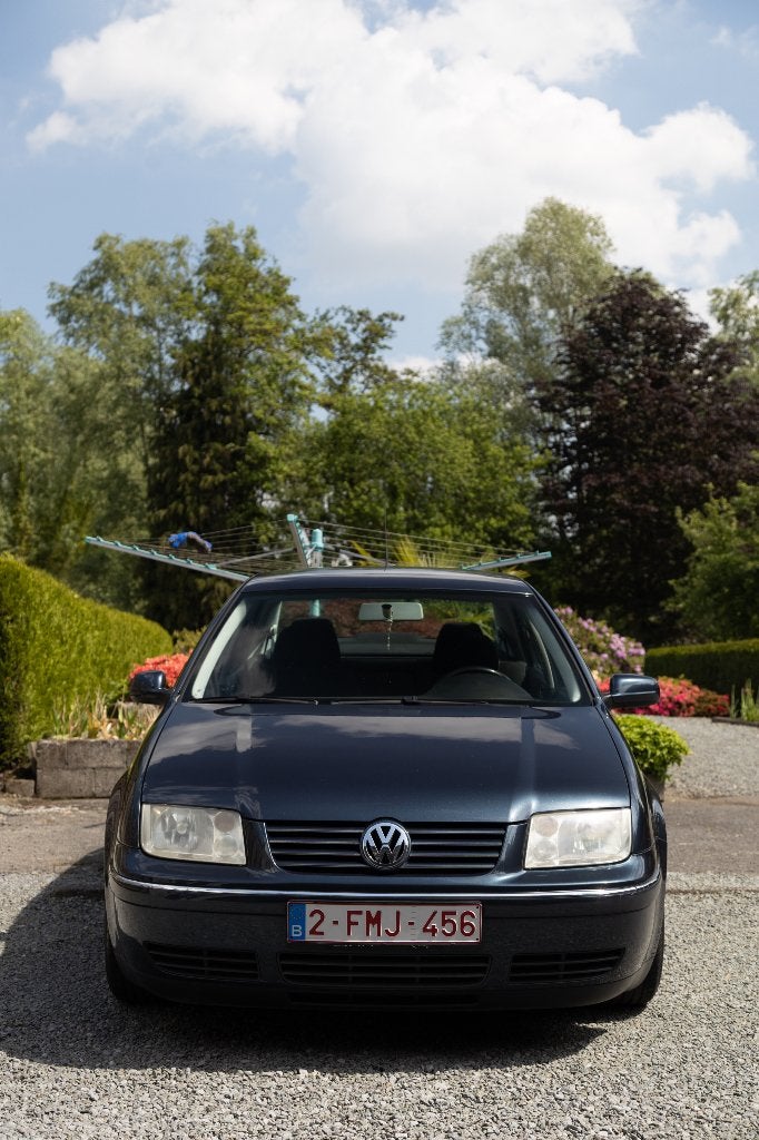 Volkswagen Bora 2.0 de 2005., Alarme, Bora, Boîte manuelle, Noir