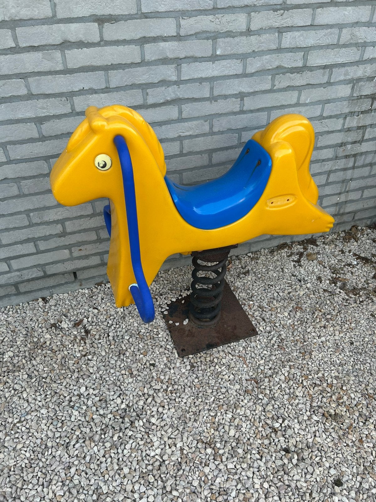Paard schommelt tuin, Enlèvement, Utilisé
