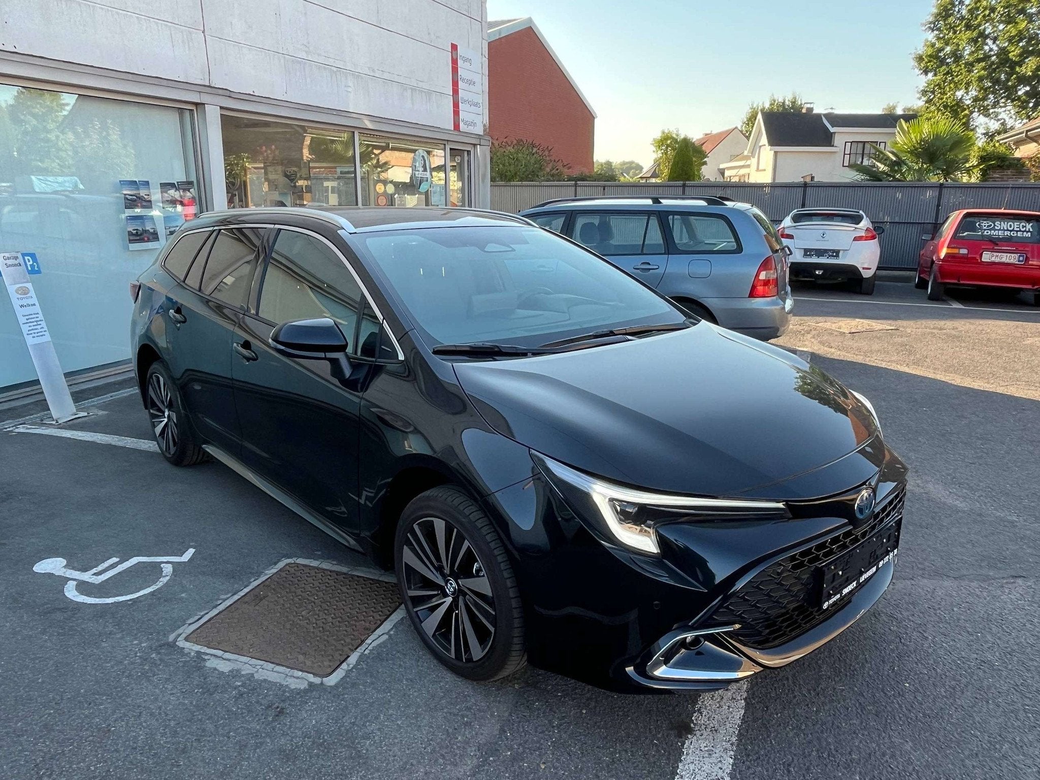Toyota Corolla Corolla SW Hybrid 1.8 Style GPF e-CVT, Auto's, Toyota, Automaat, Stof, Gebruikt, Euro 6