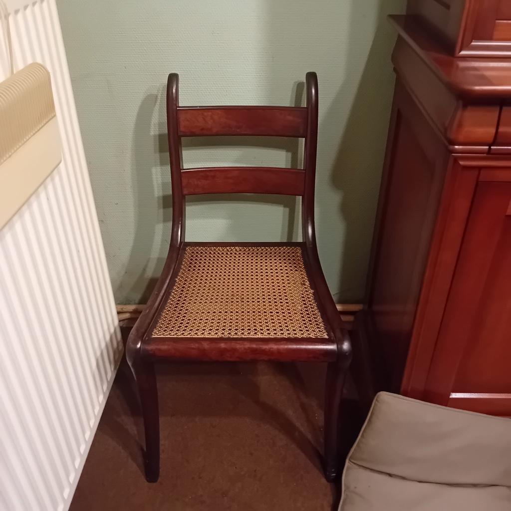Chaise vintage en bois avec assise tissée, Maison & Meubles, Chaises, Brun, Enlèvement, Utilisé, Osier ou Rotin