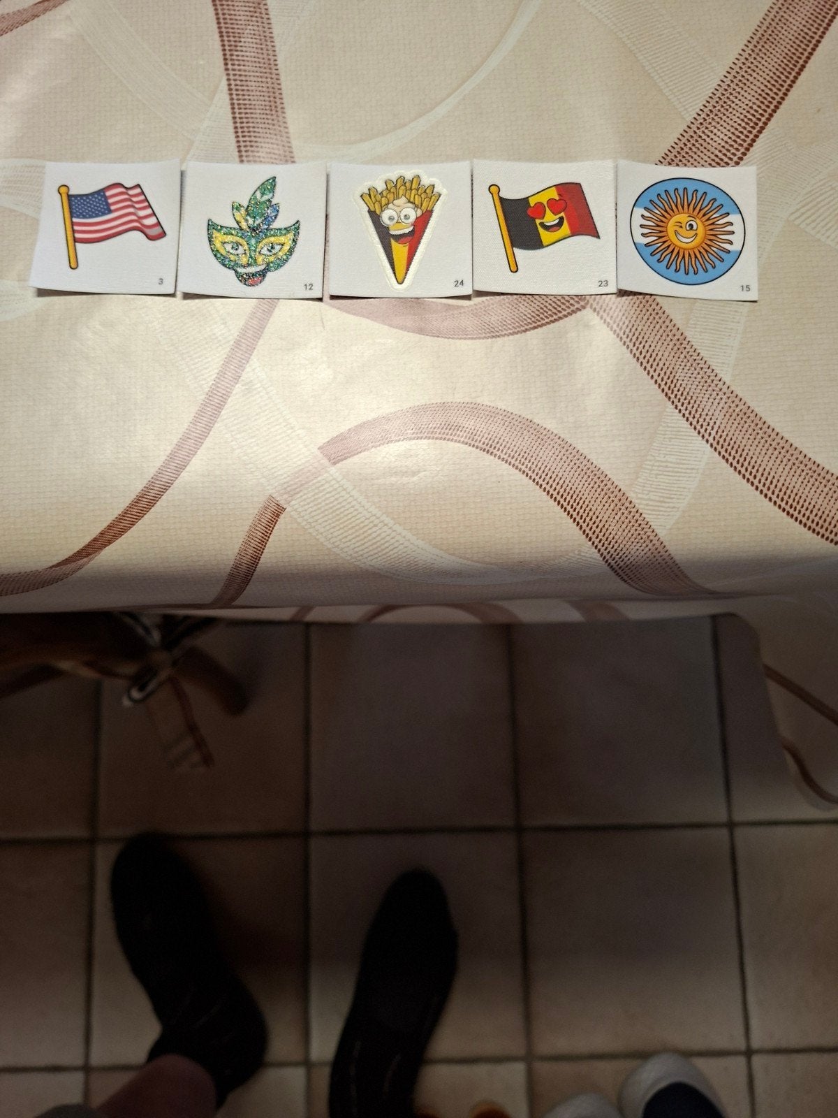 Dubbele stickers Delhaize Stick-IT, Autres supermarchés, Enlèvement ou Envoi