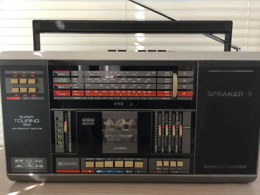 ITT Super Touring 350 radio/cassette recorder, Ophalen, Gebruikt, Radio