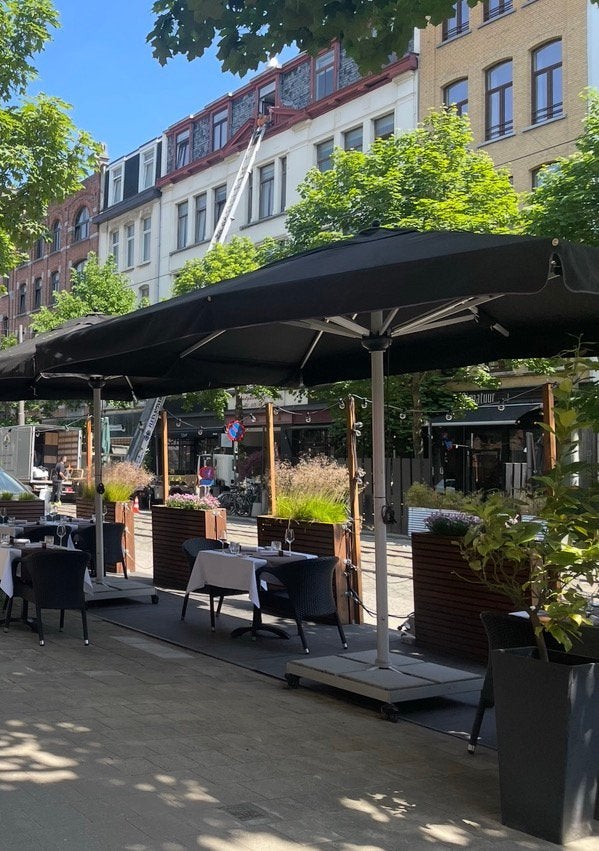 Solero Maestro Pro 300x400 parasol, Ophalen, Zo goed als nieuw