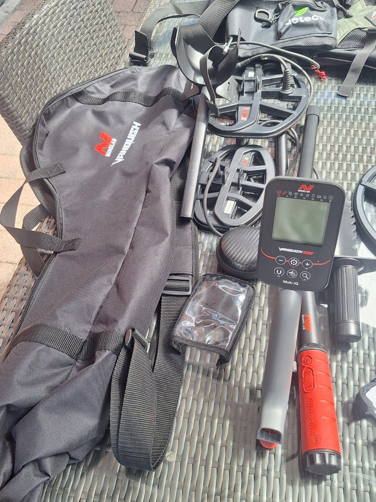 Minelab Vanquish 560 Pro-pak