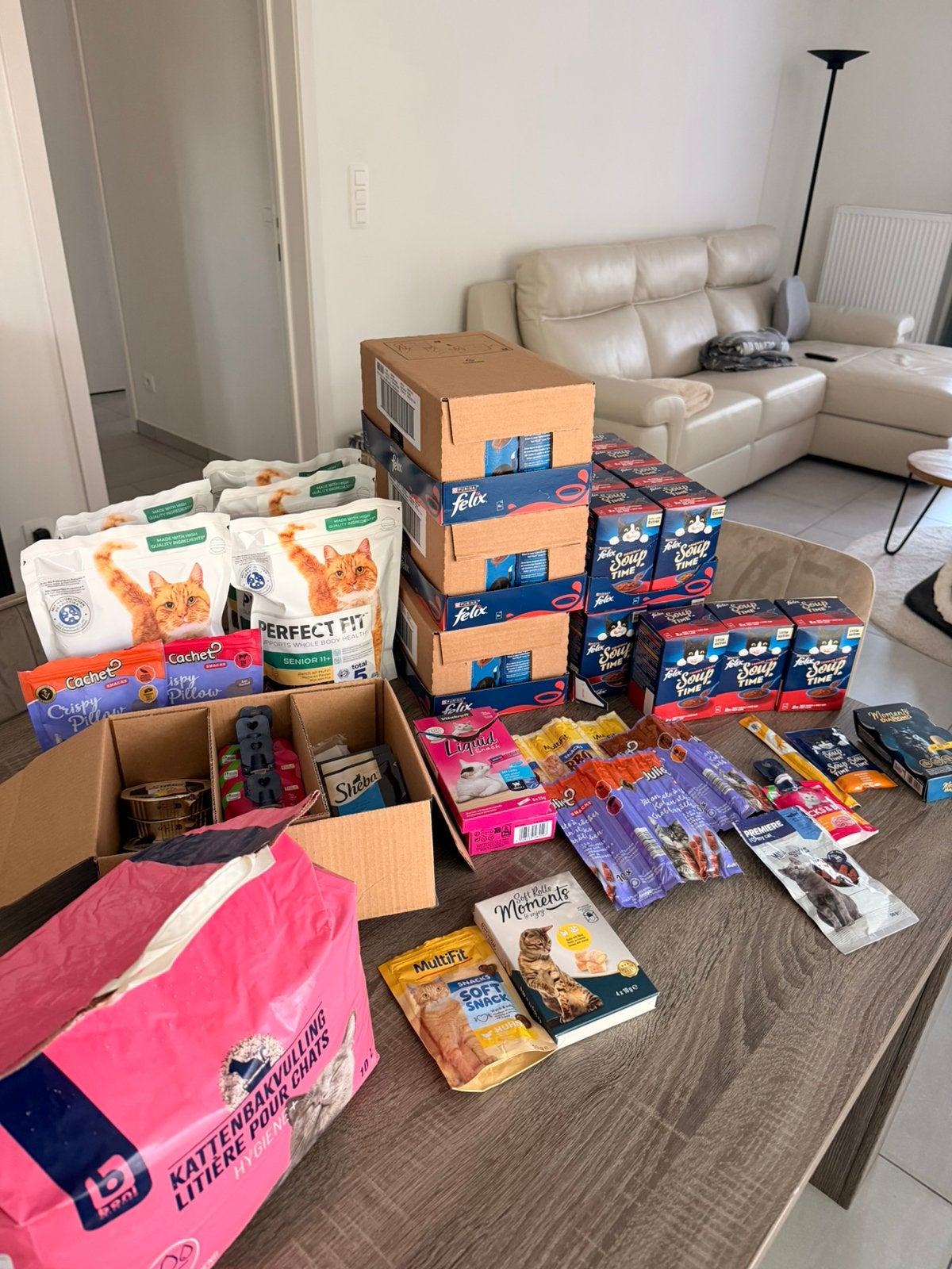 Dierenvoeding kat, Ophalen, Kat