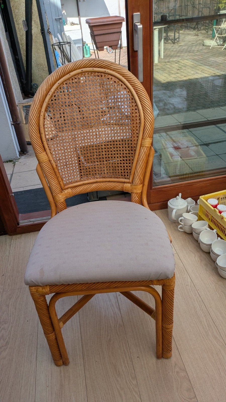 tafel met glazen blad en 6 stoelen bruin, Enlèvement