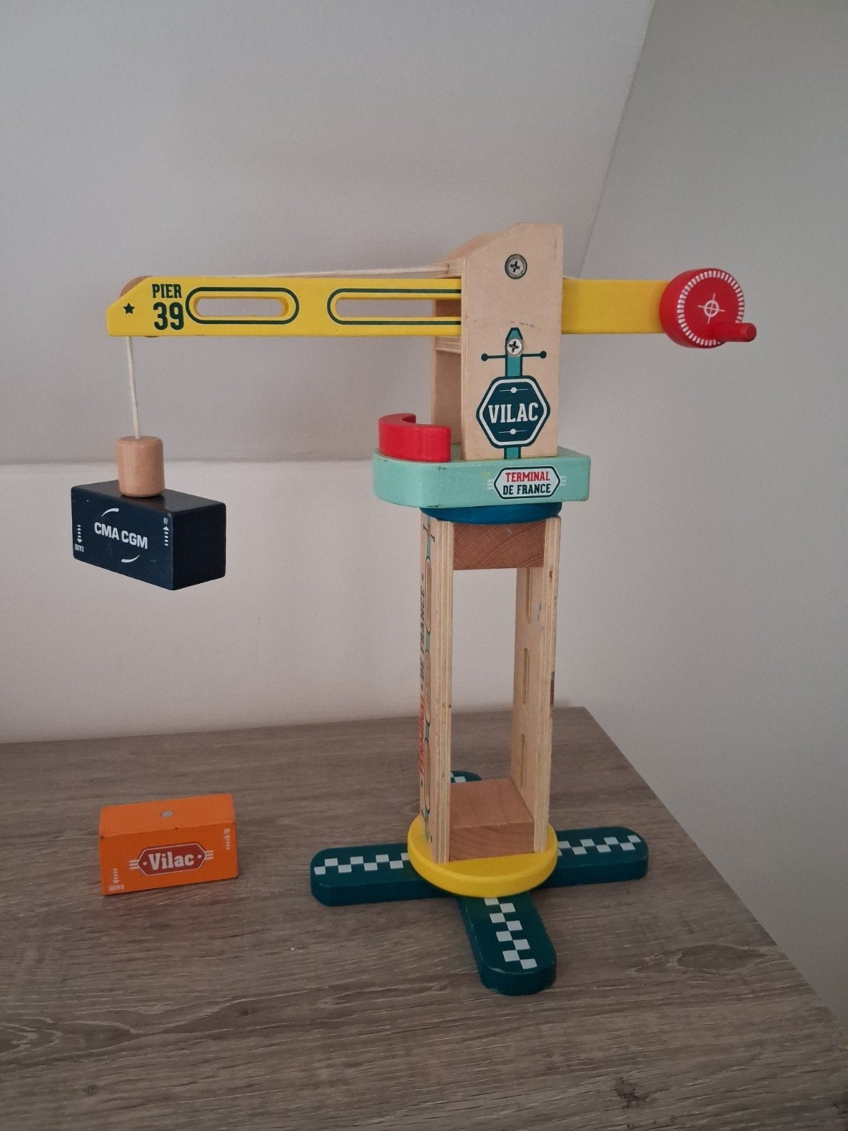 Vilac houten hijskraan met magnetische containers, Ophalen, Gebruikt