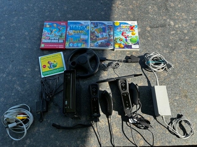 spelconsole, Games en Spelcomputers, Ophalen, Zo goed als nieuw, Met 3 controllers of meer, Met games