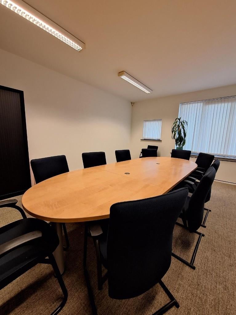 Vergader tafel + stoelen (12 st), Vergader- of Presentatieruimte, Ophalen, Gebruikt, Tafel