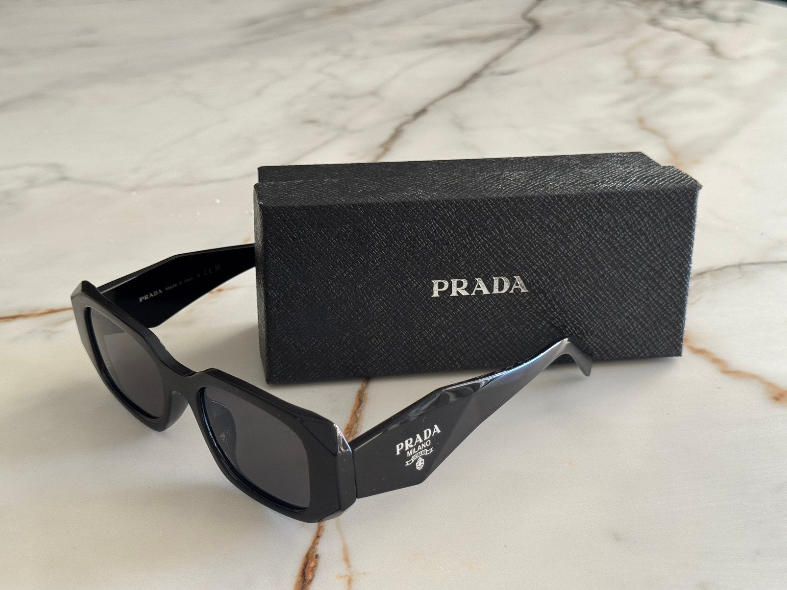 Prada zonebrill, Ophalen, Zo goed als nieuw, Prada
