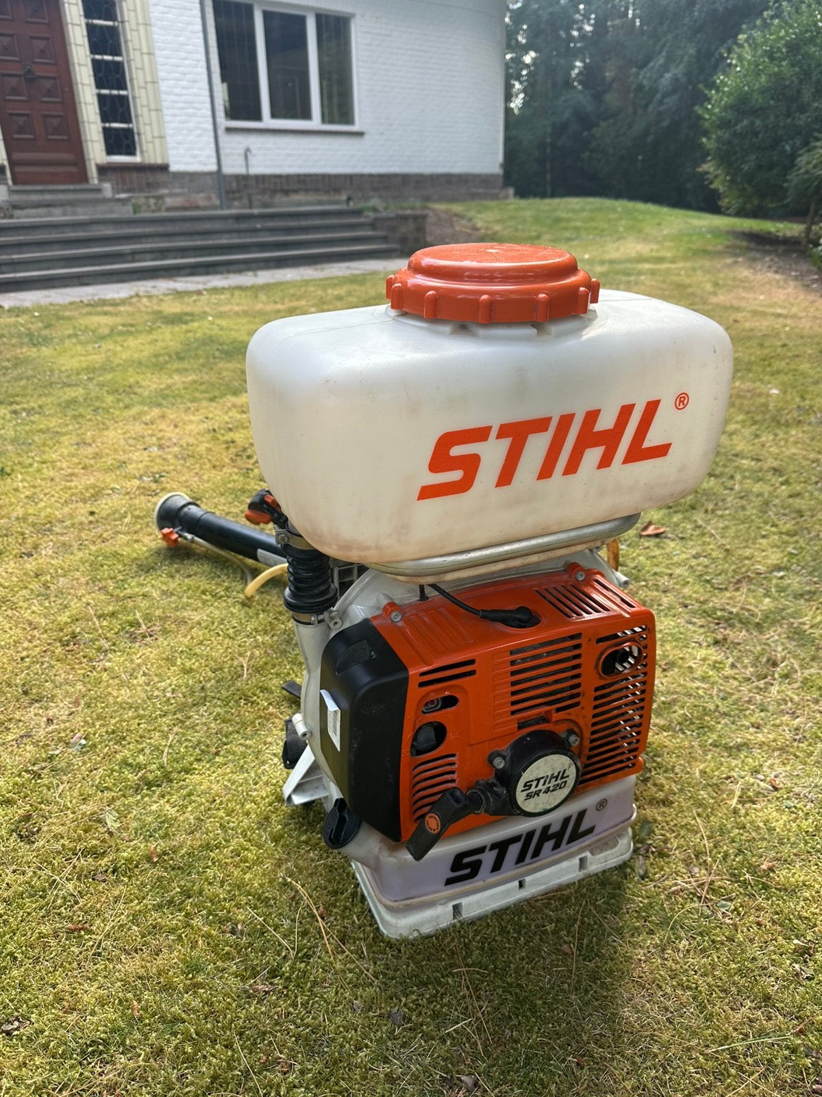 STIHL SR 420 Rugvernevelaar / Sproeier, Jardin & Terrasse, Souffleurs de feuilles, Comme neuf, Enlèvement