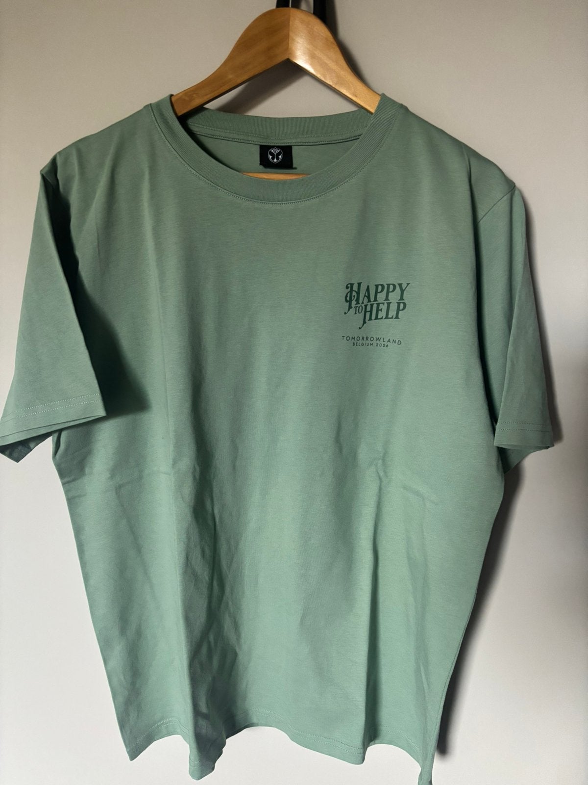 Tomorrowland 2026 Crew t-shirt, Enlèvement ou Envoi, Neuf, Taille 56/58 (XL), Vert
