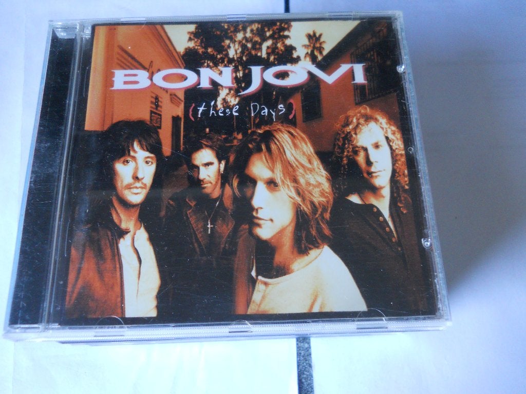 CD - BON JOVI - THESE DAYS, Cd's en Dvd's, Pop, Ophalen of Verzenden, Zo goed als nieuw, Eerste persing