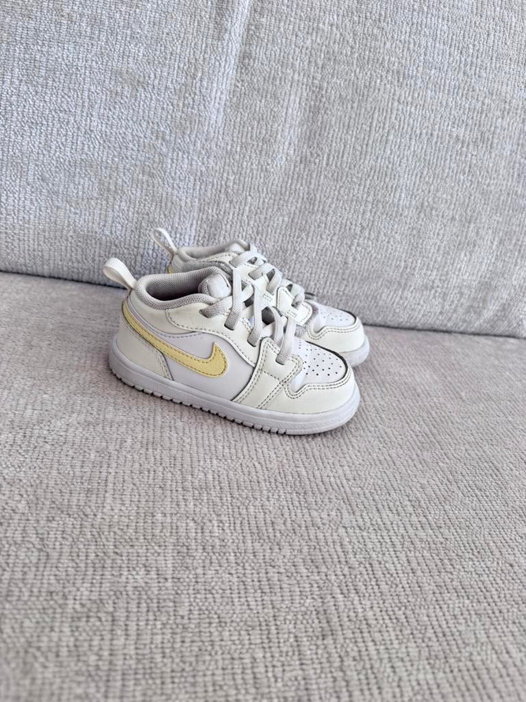 Nike sneakers 23,5, Verzenden, Gebruikt, Jongetje of Meisje
