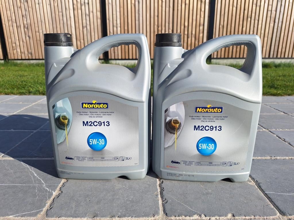 2 x 5 liter 5W30 motorolie, Ophalen of Verzenden