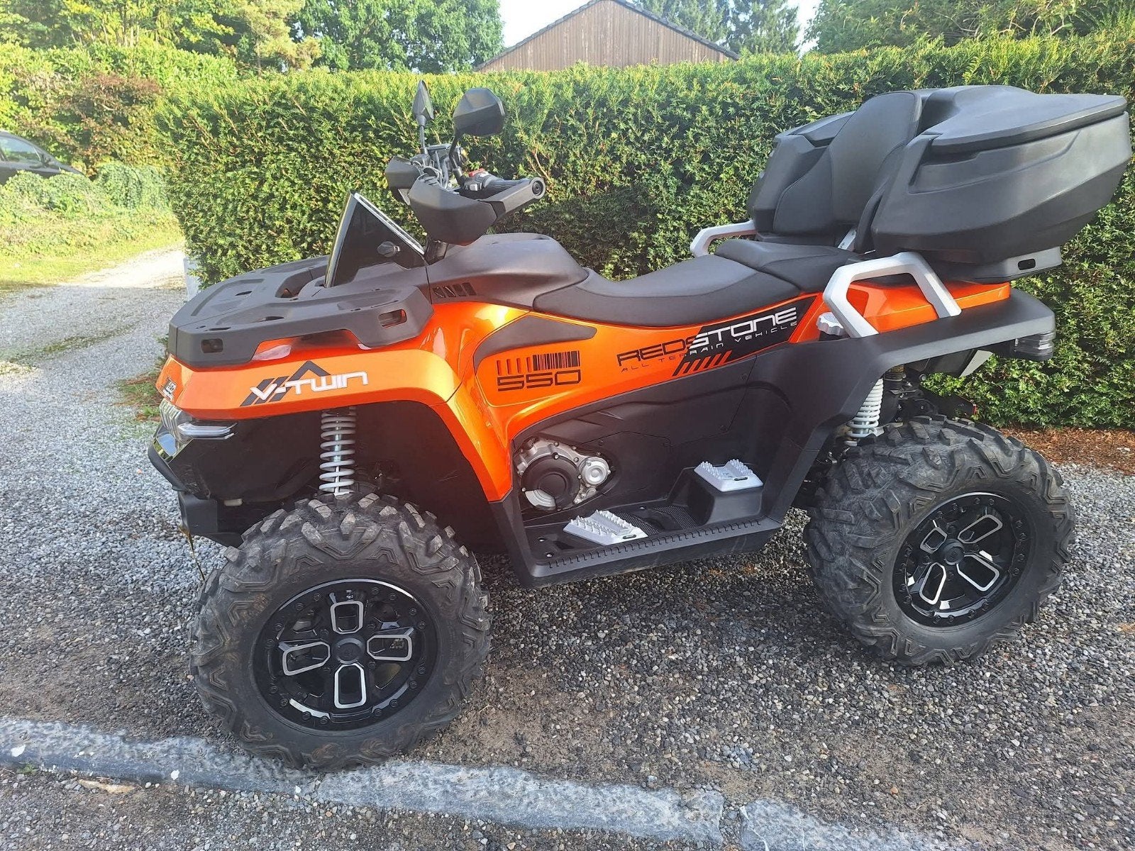 Benda Redstone 550 R2, Motos, 550 cm³, 2 cylindres, 12 à 35 kW